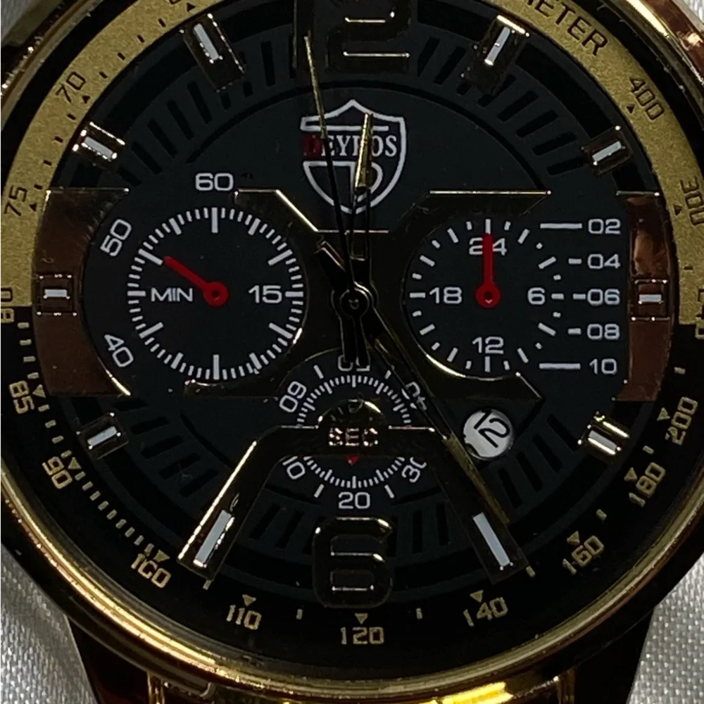 Luxury Gold style and Black color Chronograph Men's Watch